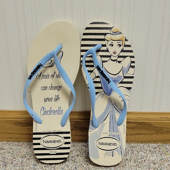 Havaianas Cinderella Sandals - Cream and Blue, Womens Sz 9/10. NWOT - Picture 1 of 6